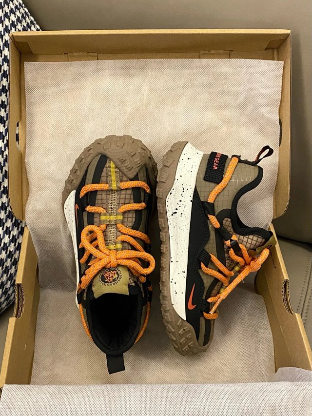 Nike ACG children's Shoes: seller detail photo 4