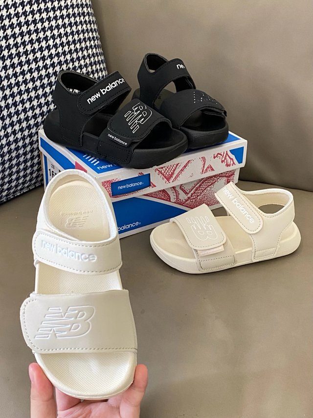 New Balance children's Slippers Shoes: seller detail photo 8
