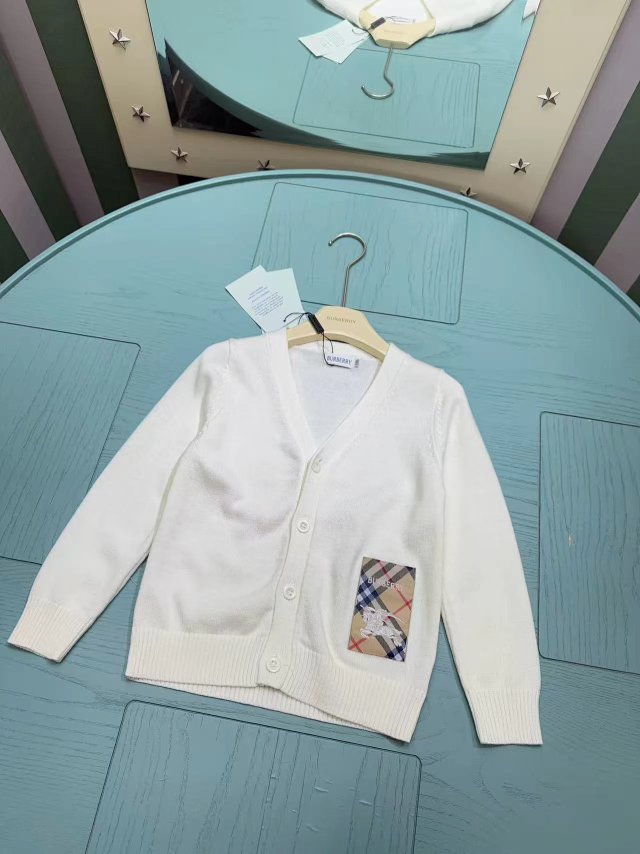 Burberry Children‘s Hoodie: seller detail photo 9