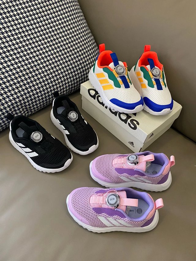 Adidas originals Children's Shoes: seller detail photo 3