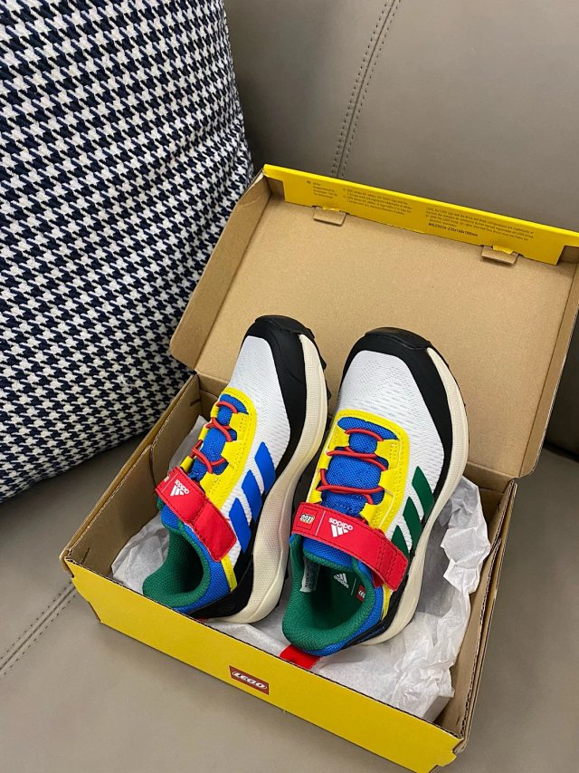 Adidas Children's Shoes: seller detail photo 6
