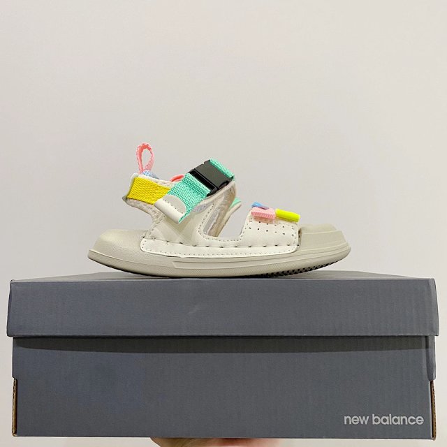 New Balance children's Slippers Shoes: seller detail photo 2
