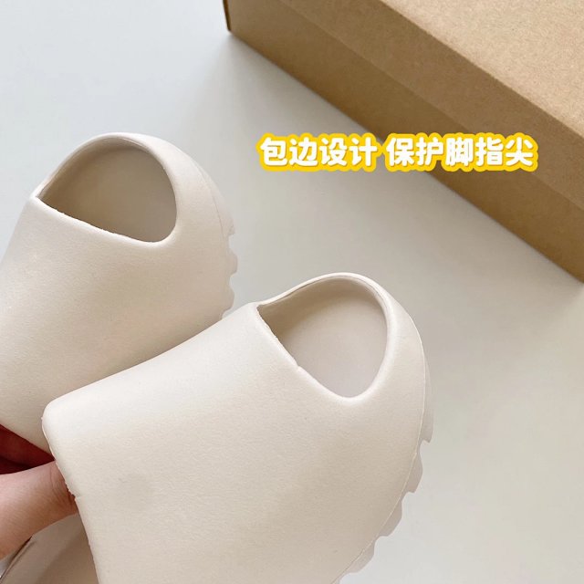 Yeezy children's Slippers Shoes: seller detail photo 10