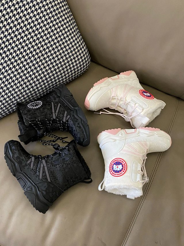 Golden Goose Children's Shoes: seller detail photo 9