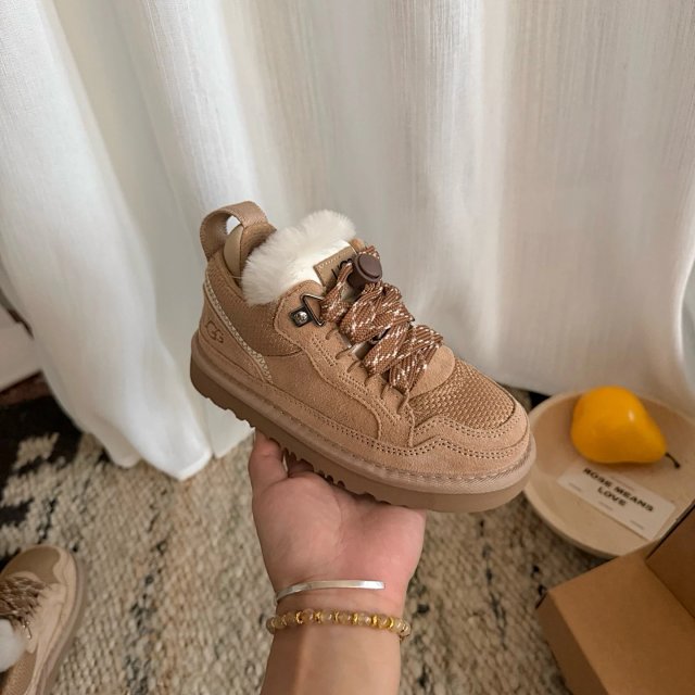 UGG Children's snow boots: seller detail photo 8