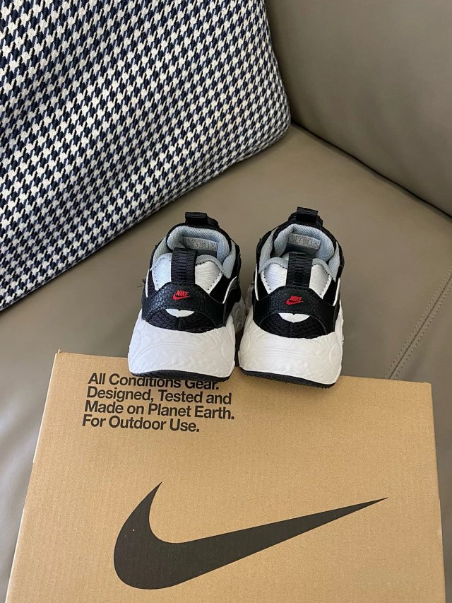 Nike children's Shoes: seller detail photo 10