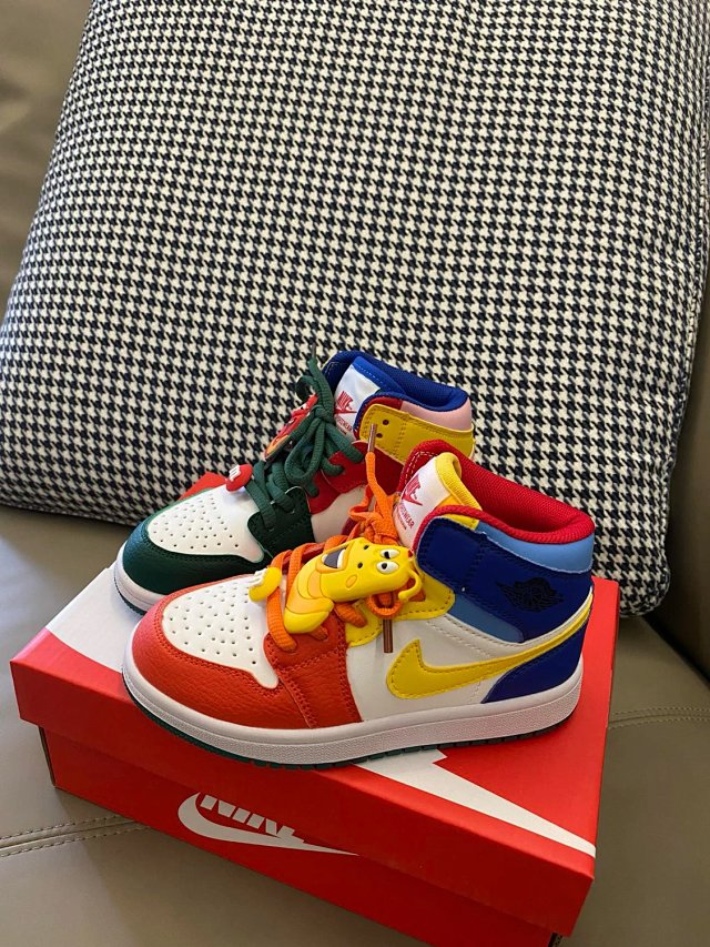 Nike Jordan children's Shoes: seller detail photo 4