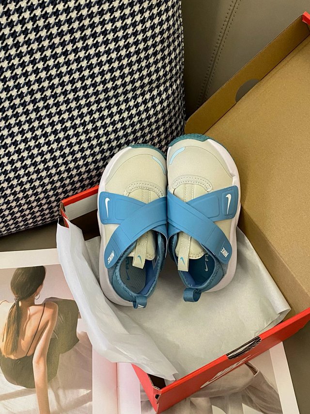 Nike children's Shoes: seller detail photo 5