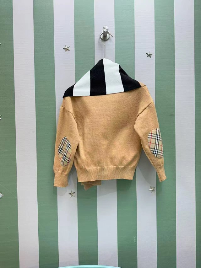 Burberry Children's Hoodie: seller detail photo 5