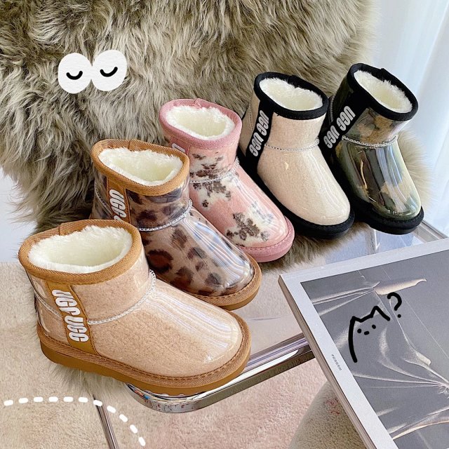 UGG Children's snow boots: seller detail photo 1