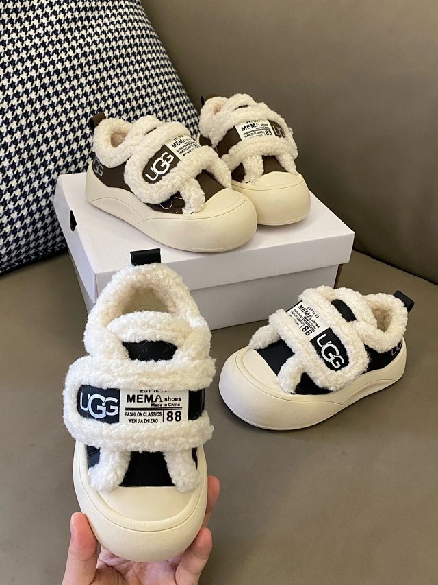UGG Children's snow boots: seller detail photo 5