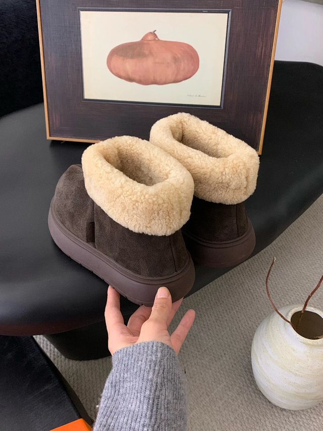 UGG Children's snow boots: seller detail photo 6