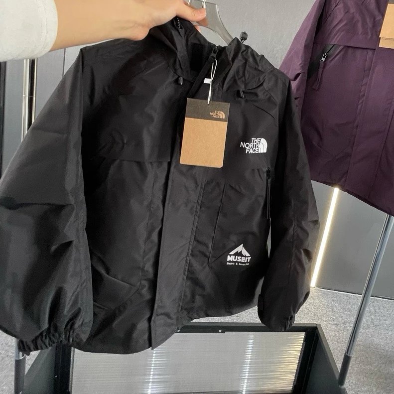 The North Face Children's Jacket | 2 colorways