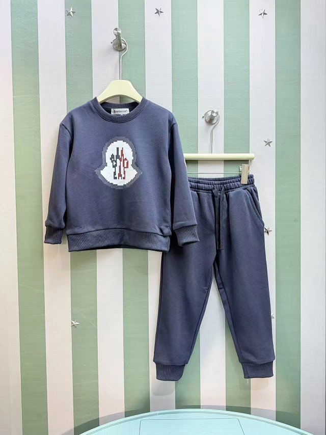 Moncler Children’s Set: seller detail photo 1