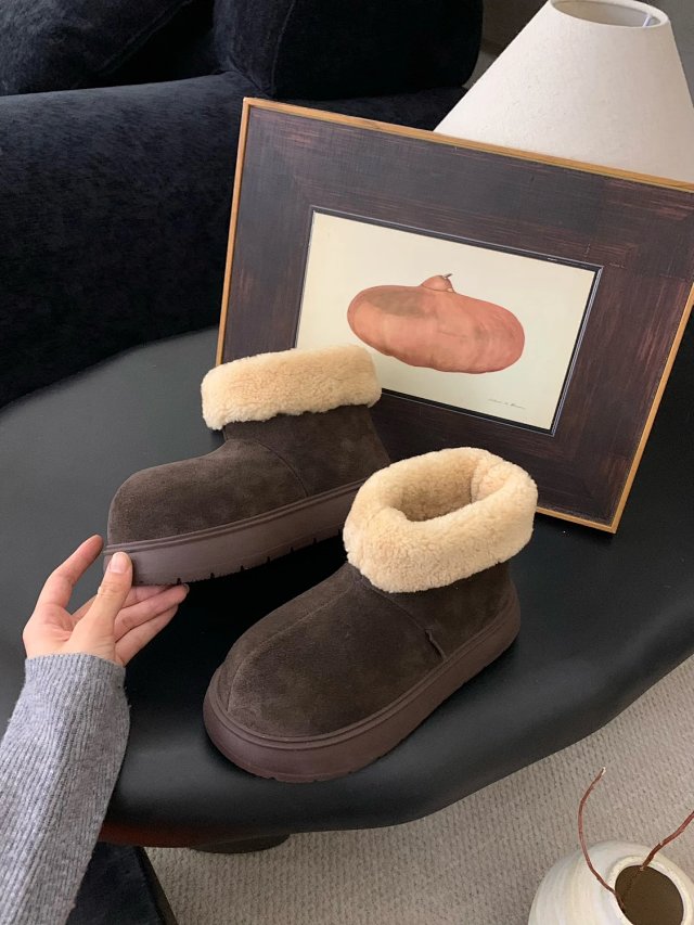 UGG Children's snow boots: seller detail photo 5