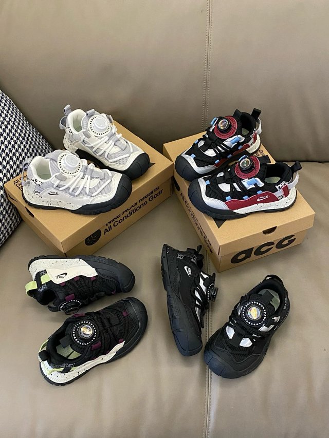 Nike children's Shoes: seller detail photo 3