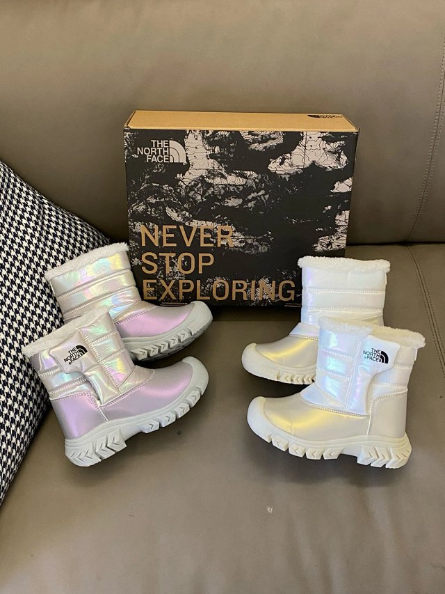 The North face children's shoes: seller detail photo 10