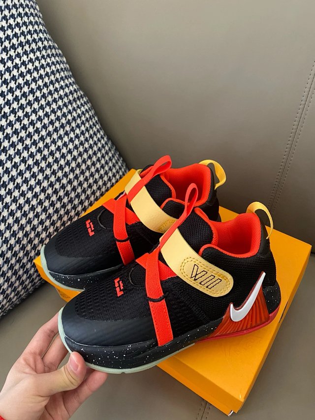 Nike children's Shoes: seller detail photo 9