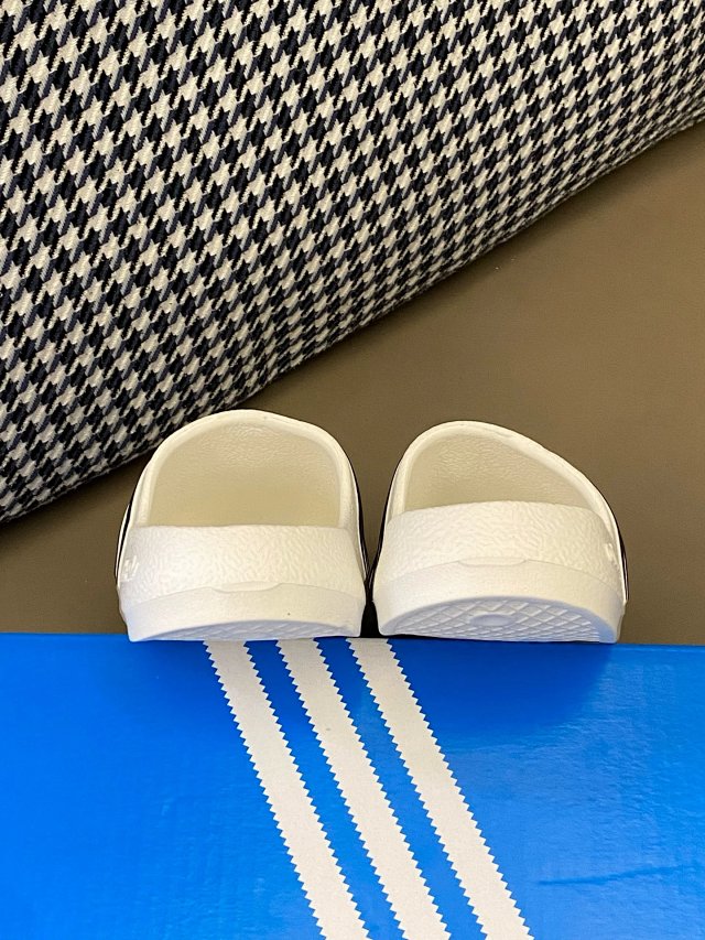 Adidas Children's Slippers Shoes: seller detail photo 13