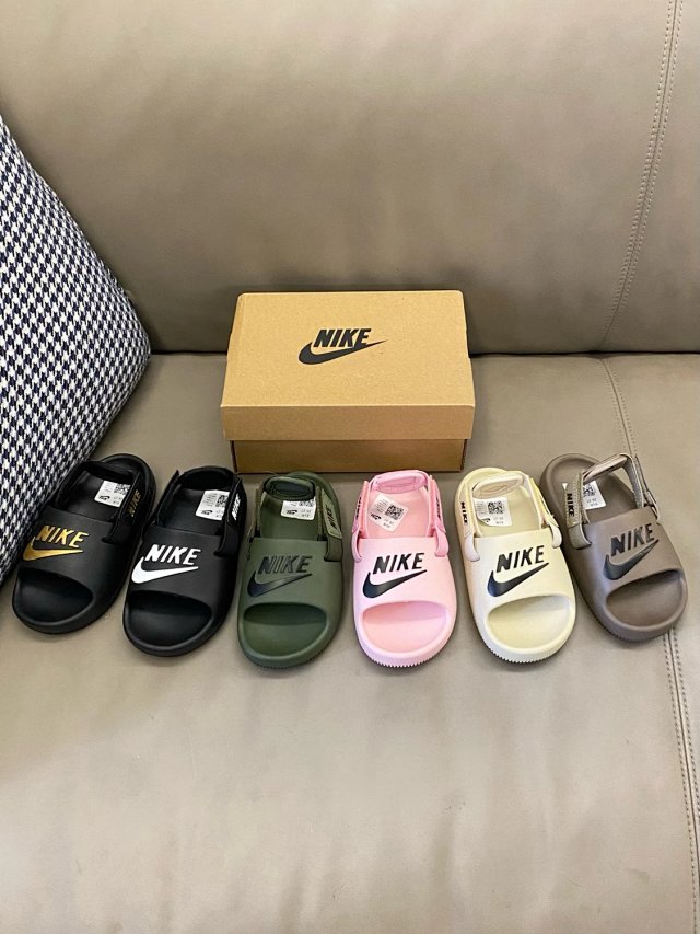 Nike children’s Slippers Shoes: seller detail photo 14