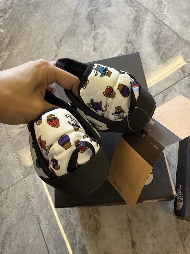 Adidas Children's Shoes: seller detail photo 7