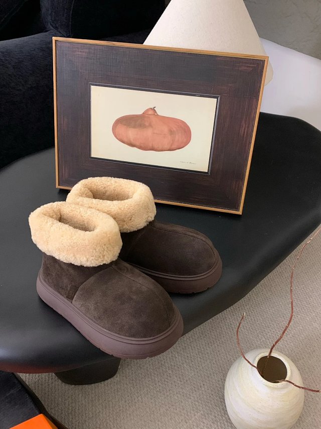 UGG Children's snow boots: seller detail photo 9