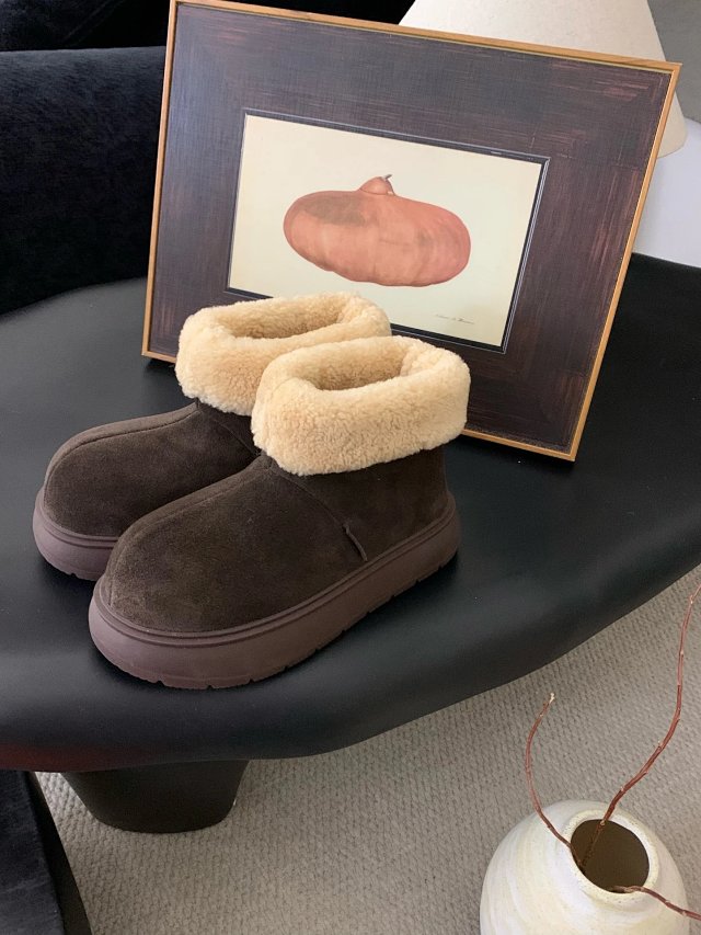 UGG Children's snow boots: seller detail photo 4