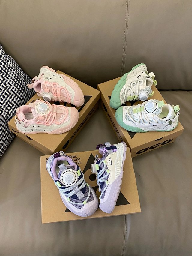 Nike children's Shoes: seller detail photo 4