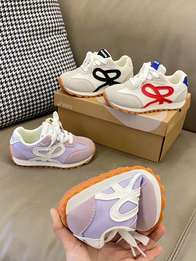 ASICS Children's Shoes: seller detail photo 10