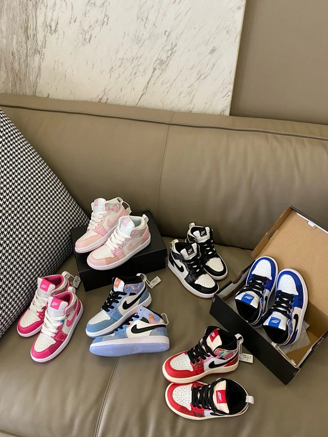 Nike Jordan1 children's Shoes: seller detail photo 2