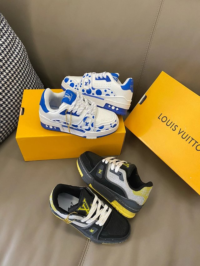 LV Louis Vuitton Children's Shoes: seller detail photo 7