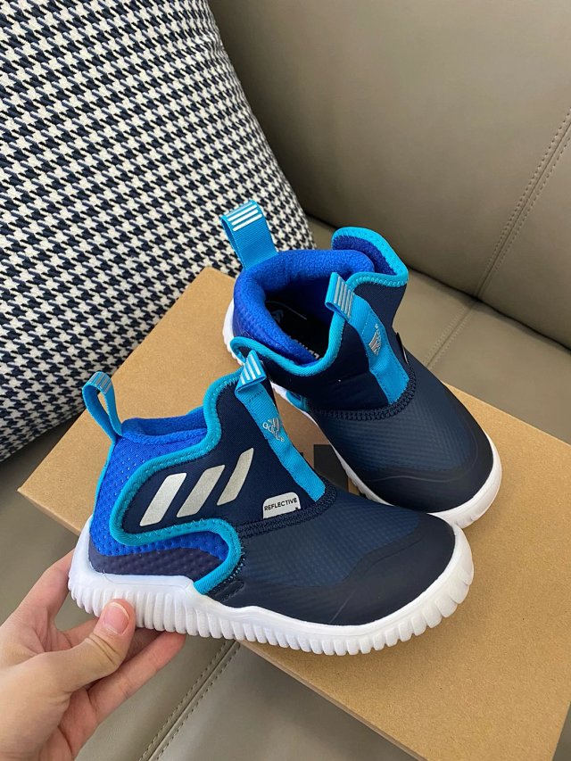 Adidas Children's Shoes: seller detail photo 6