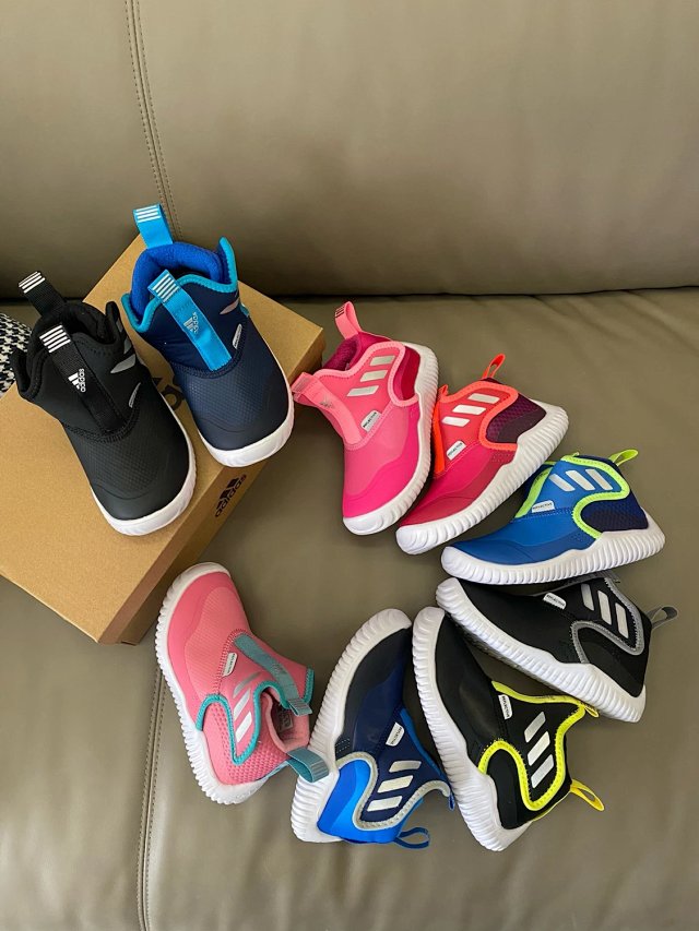 Adidas Children's Shoes: seller detail photo 2
