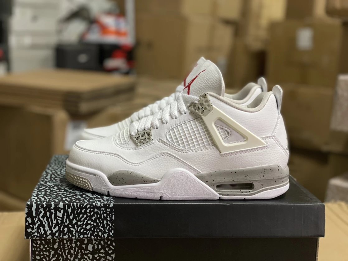 [Special Promotion] Air Jordan 4 Retro "Whit Oreo" White Oreo. Photo taken with details. Non refundable