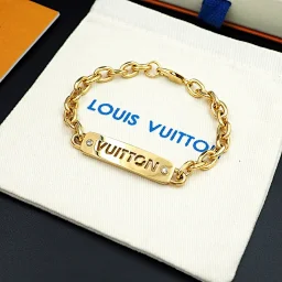 thumbnail for bracelet with box + dust bag