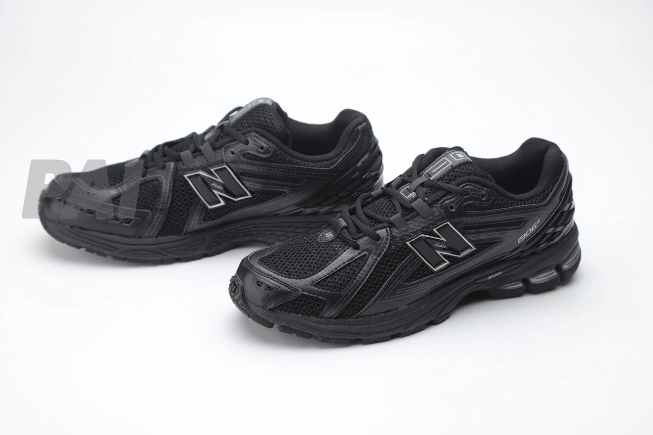 New Balance 530 Black Retro Mesh Running Shoes