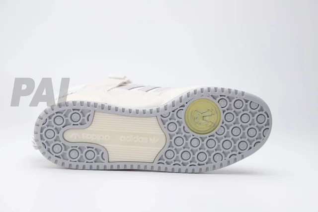 Adidas Sneakers Bad Bunny Forum Buckle Low product detail image 23