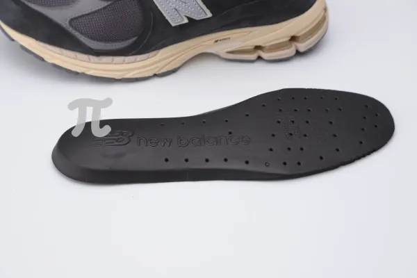 New Balance 1906D White / Black Sneakers Running Shoes - 26