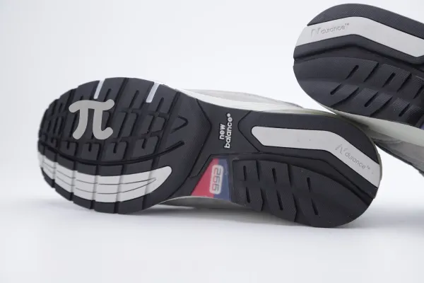 New Balance 1906D White / Black Sneakers Running Shoes - 57
