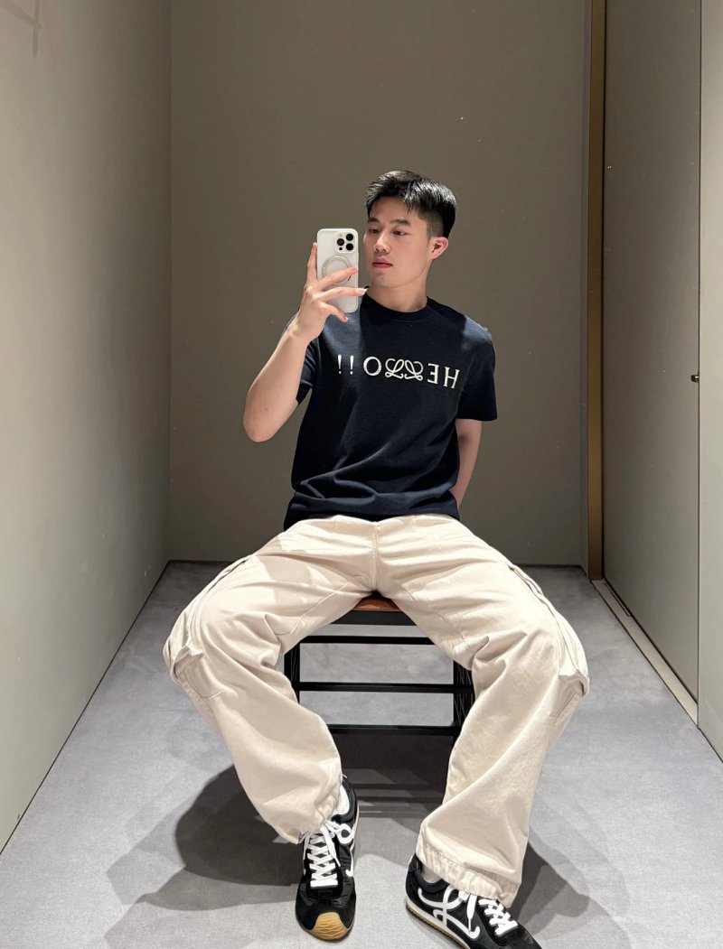 18 Loe26ss Hello