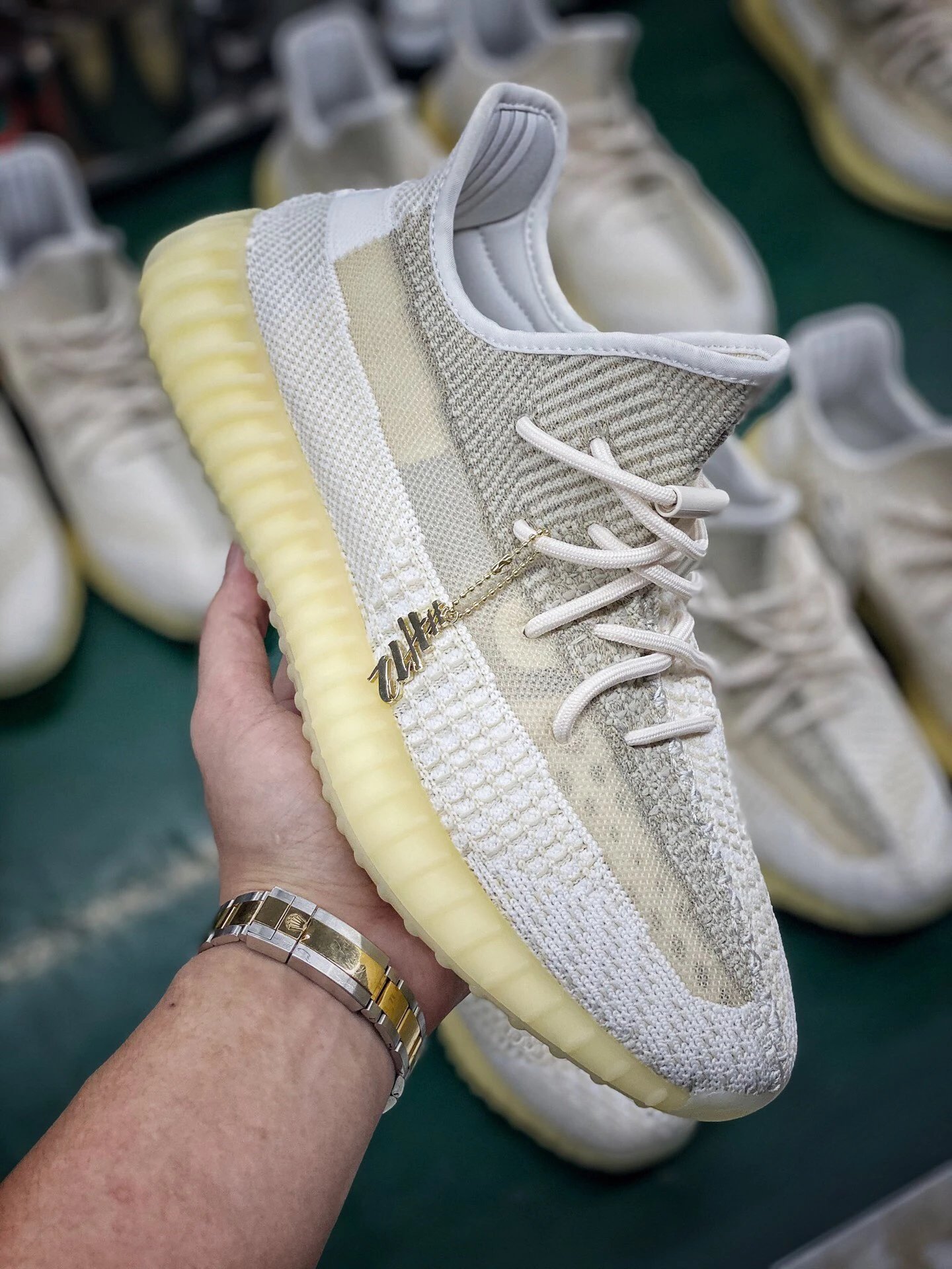 Yeezy 350 V2