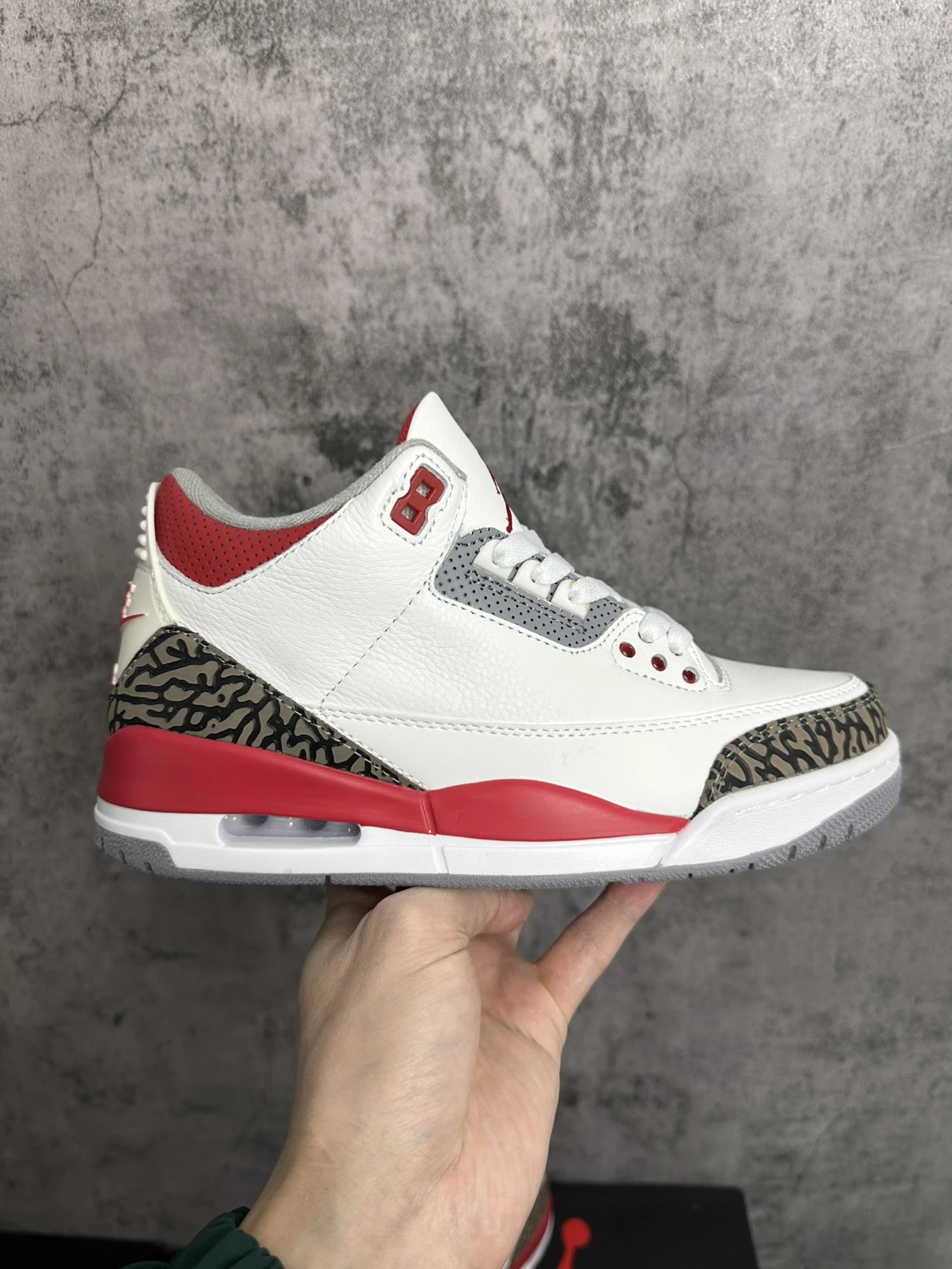GX版纯原 380内顶配批次 全码出货 乳胶鞋垫 乔丹3 Jordan3 AJ3 复古篮球鞋 象牙白 北卡蓝 做旧白水泥 火焰红 日落渐变 藤原浩 恐惧  黑水泥 男女同款 乔丹4代系列 国外认准版本
