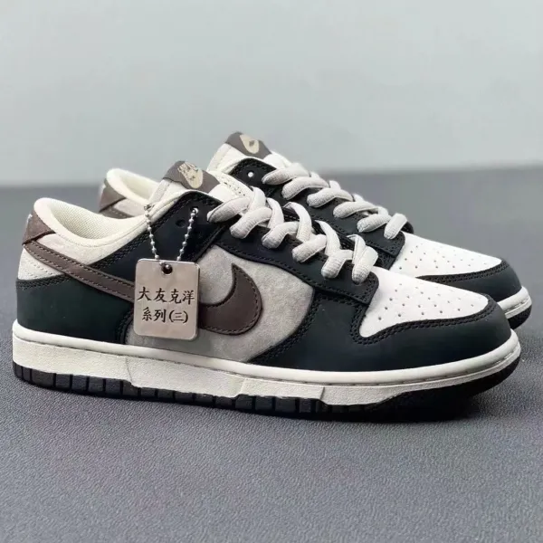 Nike SB Dunk Low 'Purple Pigeon' Sneakers - 4