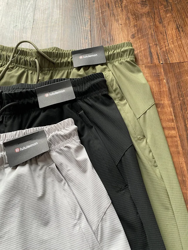 lululemon Shorts Drawstring Casual product detail image 5