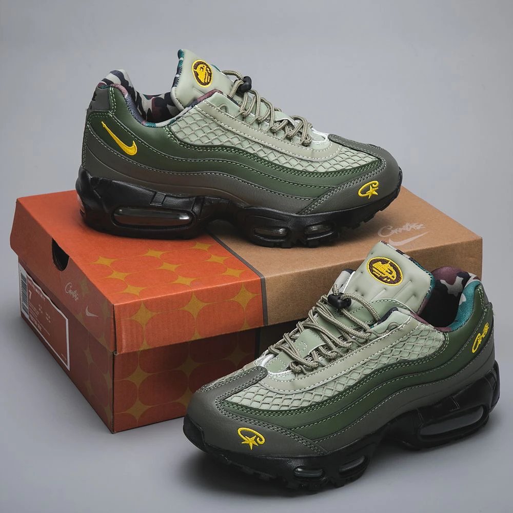 Corteiz x Nike Air Max 95 Olive Green Camo Sneakers - 7