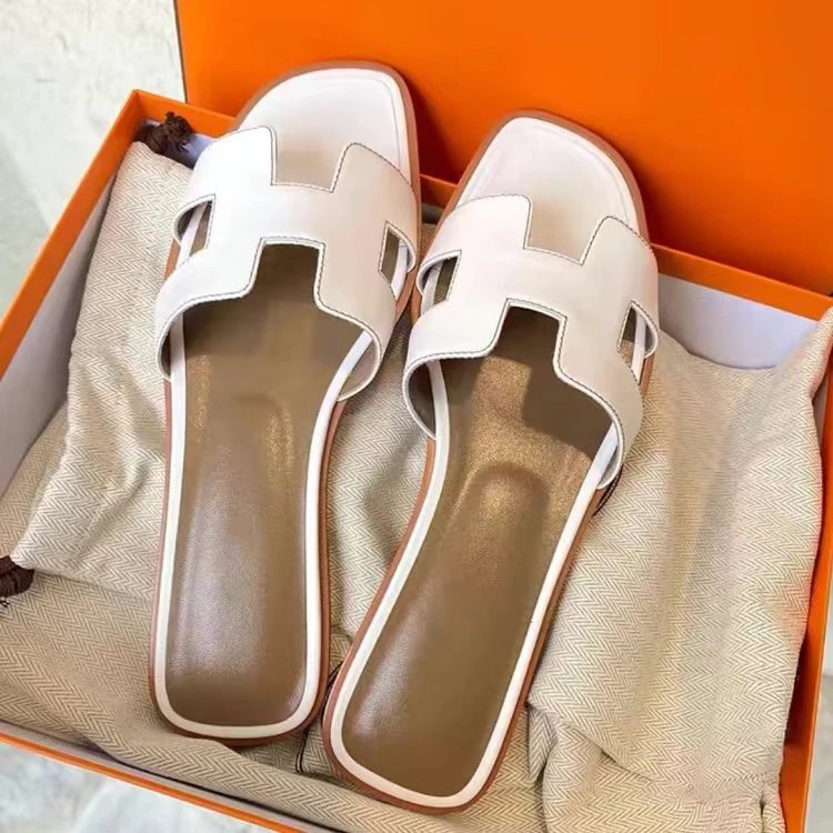 Hermès Oran Slide Black Leather Slippers - 6