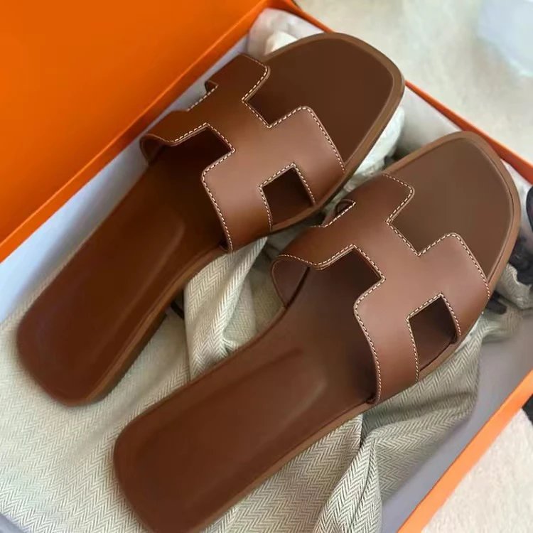 Hermès Oran Slide Black Leather Slippers - 10