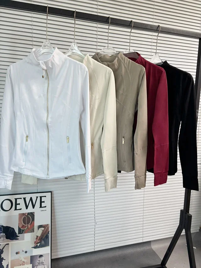 Lululemon Jackets Define Jacket with gold-tone hardware product detail image 2