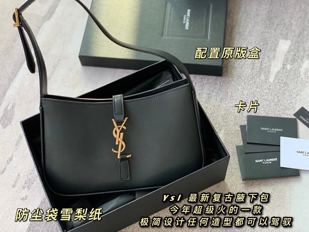 Saint Laurent Le 5 à 7 Hobo Bag