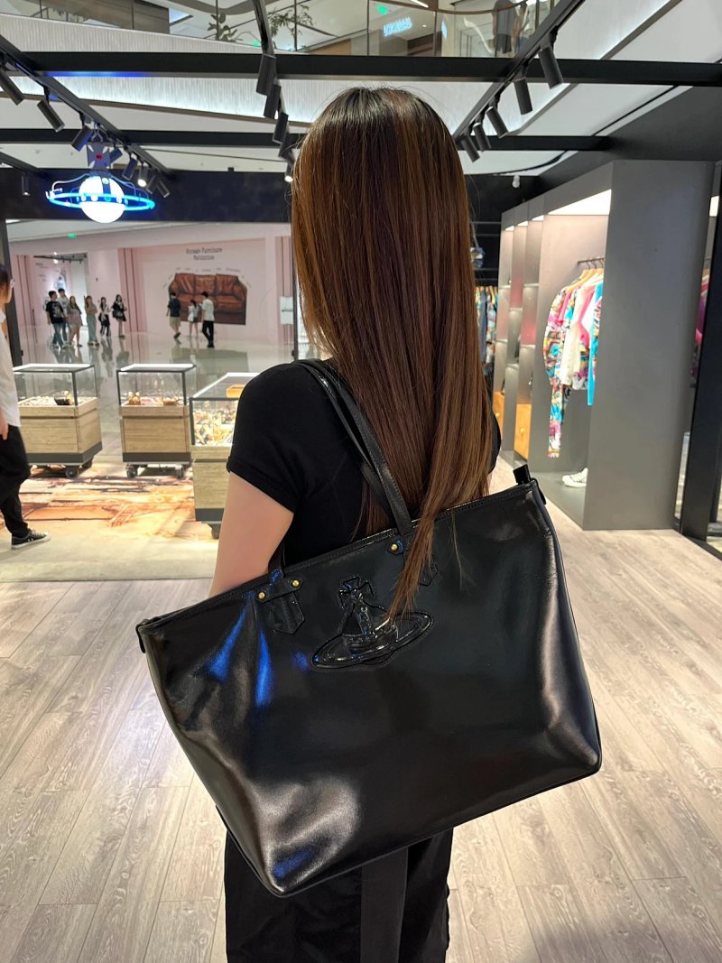 Viv Enn Westwoo Tote